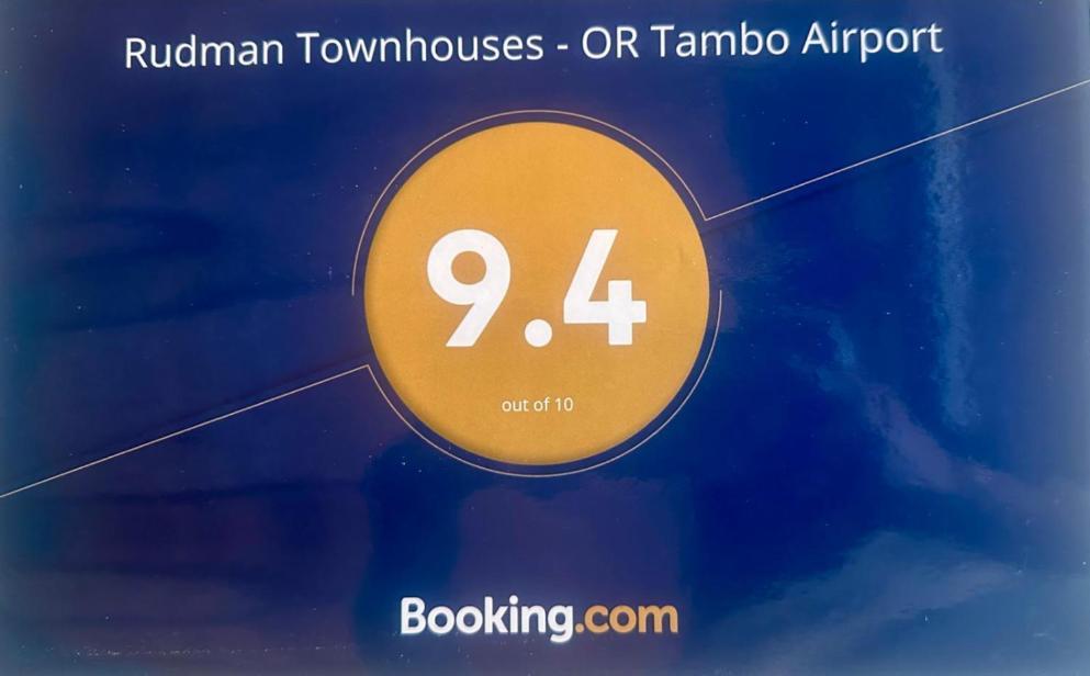 Rudman Townhouses - Or Tambo Airport Боксбурґ Екстер'єр фото